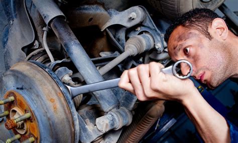 Todos los días no laborables de 2021 asuetos, cuáles son feriados inamovibles y por qué no se trabaja esos días, cuáles podrían cambiar de día, los días feriados puente y por qué son feriados para el 2021. Los mecánicos del país celebran hoy su día - El Impulso