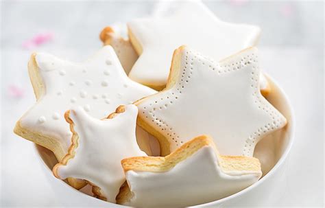 If you would like a custom design or color please be. Christmas Star Cut-Out Cookies Recipe - Christmas Cookies Recipe — Eatwell101