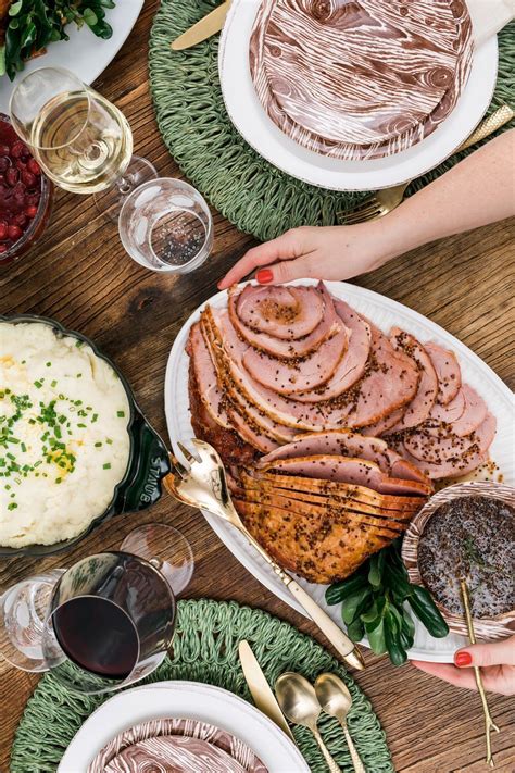No traditional southern thanksgiving dinner is complete without all the right fixings, from cornbread dressing to macaroni and cheese. Thanksgiving Dinner Made Easy (With images) | Braised pork ...