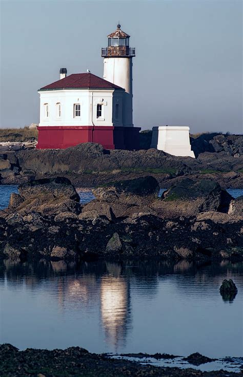 Coquille River Lighthouse Oregon Coast Photograph By Daniel Hagerman