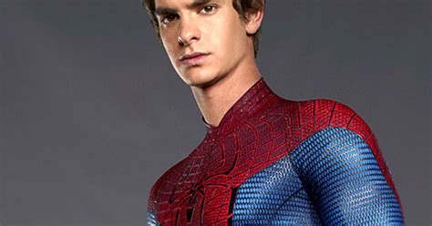 Andrew Garfield Reveals He S Naked Under The Spider Man Costume Us Weekly