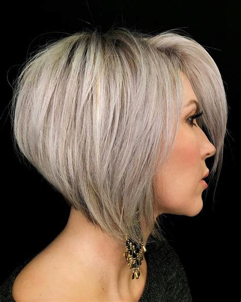Over 50 ways to wear fall's best hair colors. Easy Short Bob Haircut with Straight Hair - Women Straight ...