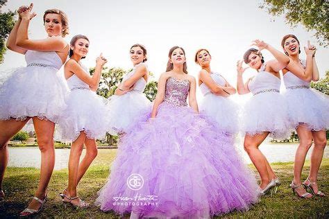 34 Ideas para organizar unos xv años color lila Fotos de quinceañeras