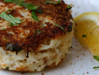 To sustain them through the winter, the chesapeake bay crabs have to build up extra fat stores which gives them that sweet, buttery flavor you won't find in other types of crabs or in blue crabs from other waters. Awesome Crab Cakes | AwesomeBites