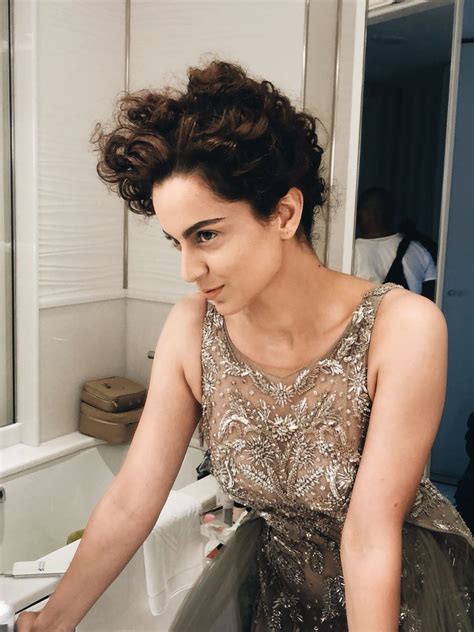 Cannes 2018 Kangana Ranaut Looks Gorgeous In Backless Gown At Red