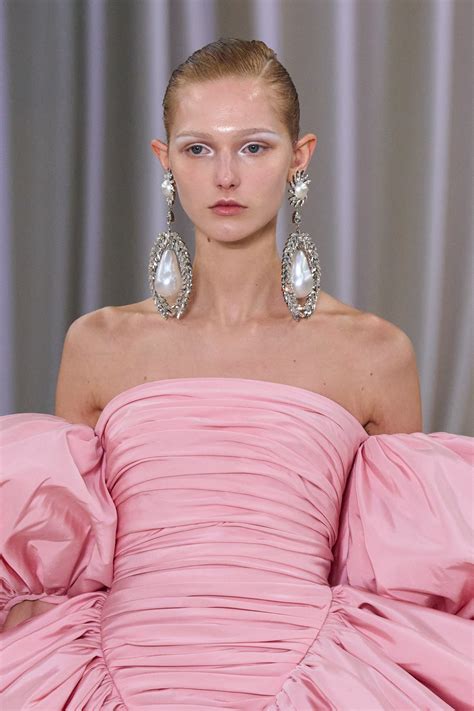 giambattista valli spring 2023 couture collection vogue