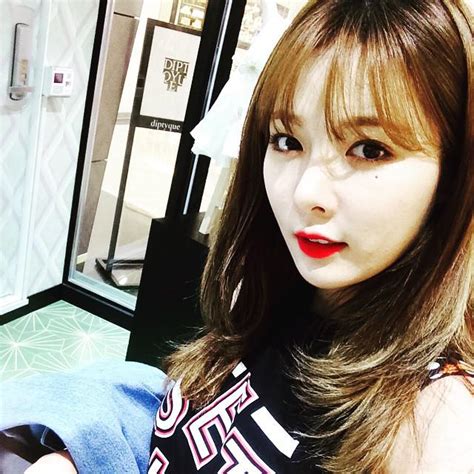 [instagram] hyuna selfie update