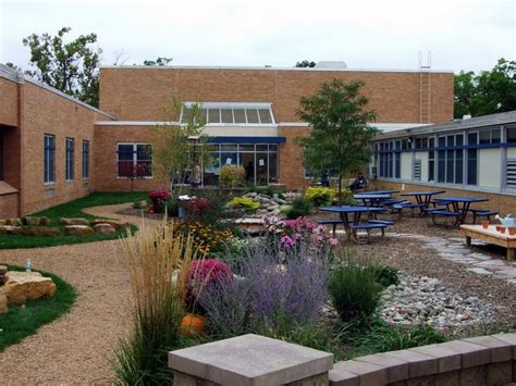 Deephaven Elementary School Interactive Outdoor Classroom Outdoor Learning Spaces School