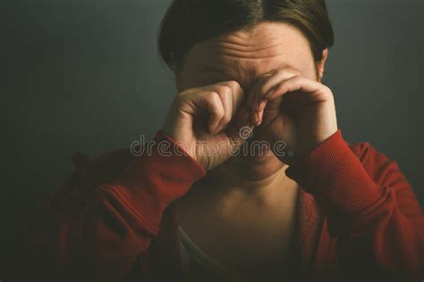 Woman Crying In Despair Stock Image Image Of Dark Misery 63717581