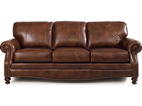 The Lane Carson Sofa Is A Classic It Features Gorgeous Nail Head