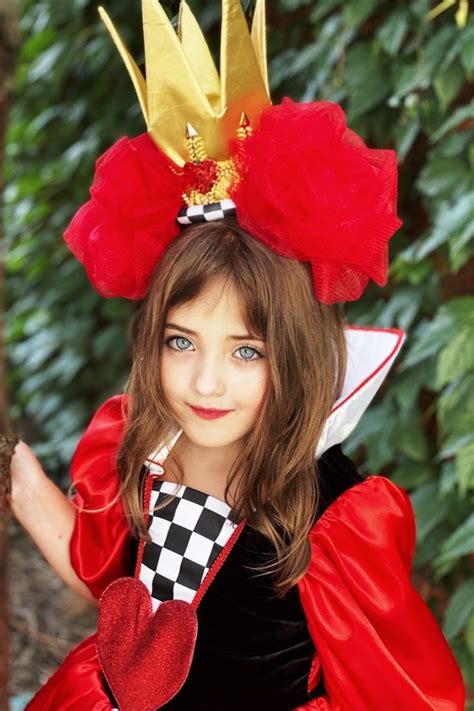 Costume The Red Queen In Wonderland Queen Of Hearts Costume Red Queen