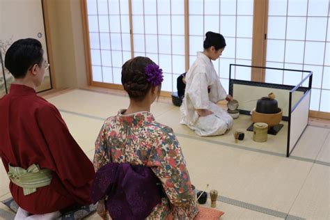 Japanese Tea Ceremony Explained Tea Ceremony Japan Experiences Maikoya