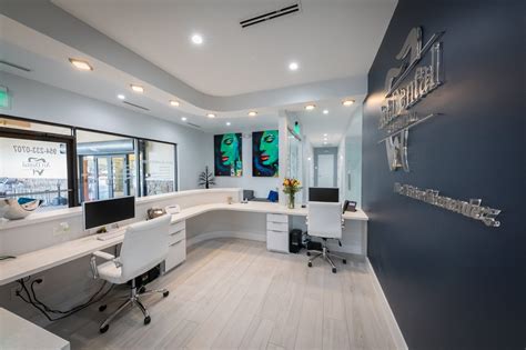 At dental health centers it is never too late for patients to achieve optimal oral health. Dr. Vivian Menendez - Art Dental Studio - Dental Medical Sales