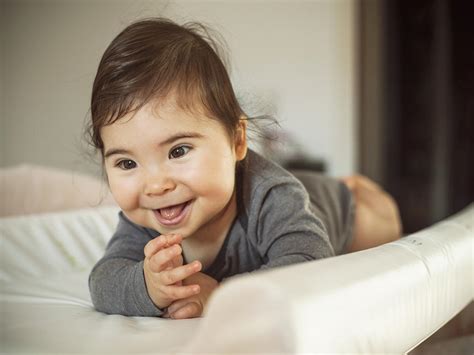 How well can my five month old baby see? 5 months old | BabyCenter