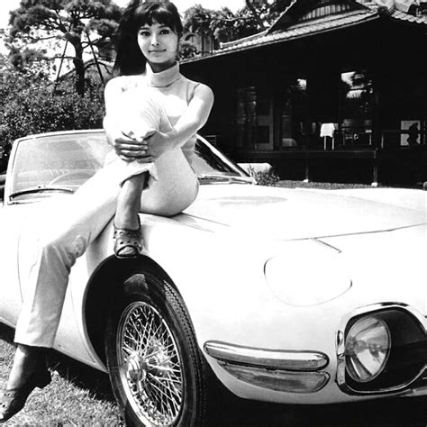 20 Vintage Photos Of A Young And Beautiful Mie Hama In The 1960s