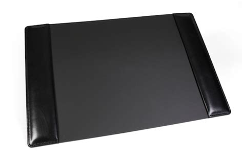 The broad collection of desk pad allows you to find the perfect match for you. Bosca Old Leather Desk Pad 18" x 27"
