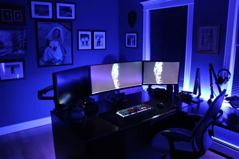 I'd love to hear what your idea of the best ps4 setup is. My home office / Gaming setup. Dell U3415 between 2 24" monitors. One on the left is hooked up ...