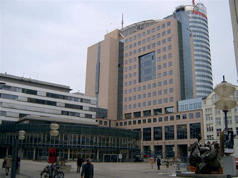 Together with the nearby cities of erfurt and weimar, it forms the central m. Jena