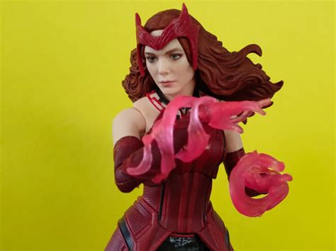 Toy Review Marvel Legends Scarlet Witch Wandavision
