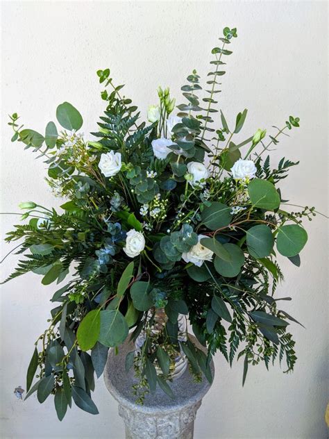 Well, having a vintage wedding will also bring more topics for people to talk about. Rustic forest bridal bouquet with ferns, silver dollar ...