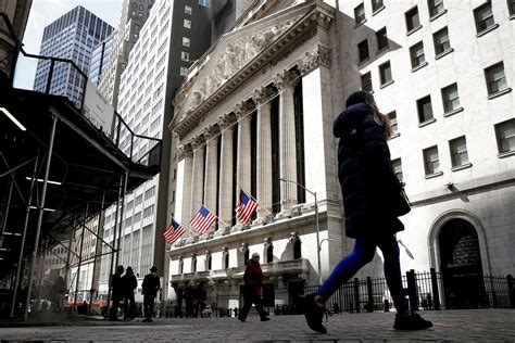 Us Bank Stocks Falter As Recession Worries Take Hold The Edge Markets