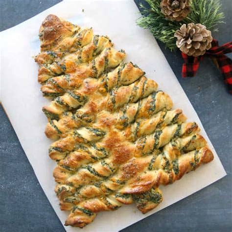 Seasonal treats are truly the best and are. Christmas Tree Spinach Dip Breadsticks Recipe - iSeeiDoiMake