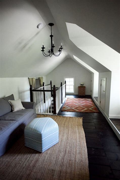 Awesome Ideas To Turning Attic Into A Nice Room Attic Remodel Attic