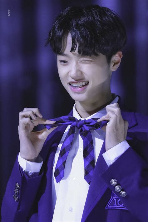 Seperti dilansir soompi, senin (19/8), nama itu menggambarkan pentingnya penggemar bagi x1. Potret Imut Son Dongpyo Center Pertama di Produce X 101