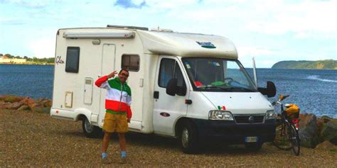 Viaggiare E Vivere In Camper La Storia Di Cristiano Recreational