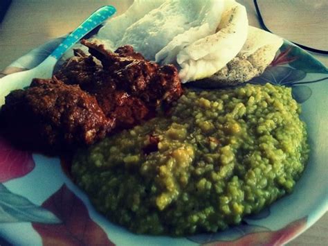 Around 50 years ago from today, mohan das shetty, who worked at. Chicken Ghee Roast, Methi Khichadi and Neer Dosa. Eaten in ...