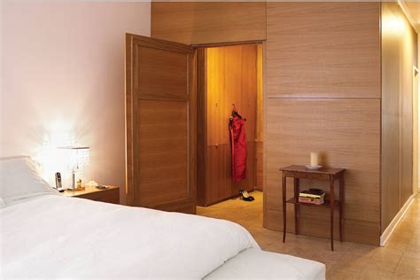 L shaped wardrobe corner compartment closet small bedroom. Corner Cabinet Types for Modern Bedroom Interior Design