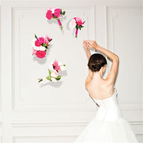 If you are planning on doing the bouquet and garter toss at your wedding, you will want to choose a different song for each of the 4 specific events that typically occur. 4 Bouquet Toss Stories Too Crazy to Believe | Martha ...