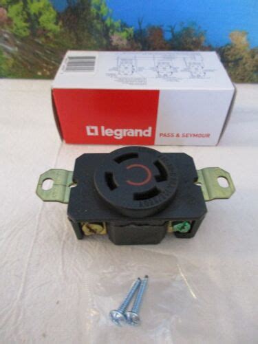 Legrand Pass And Seymour L14 30 R Turnlok Receptacle 3 Pole 4 Wire 30a