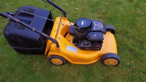 Briggs And Stratton 450 Petrol Lawn Mower In St Columb Cornwall