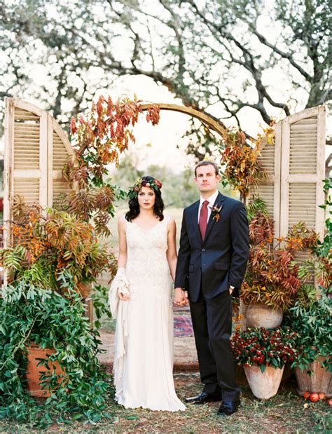 Located in heart of texas hill country, paniolo ranch wedding venue is located less than 15 miles from downtown boerne, tx. Bohemian Fall Wedding in Texas Hill Country: Caitlin ...
