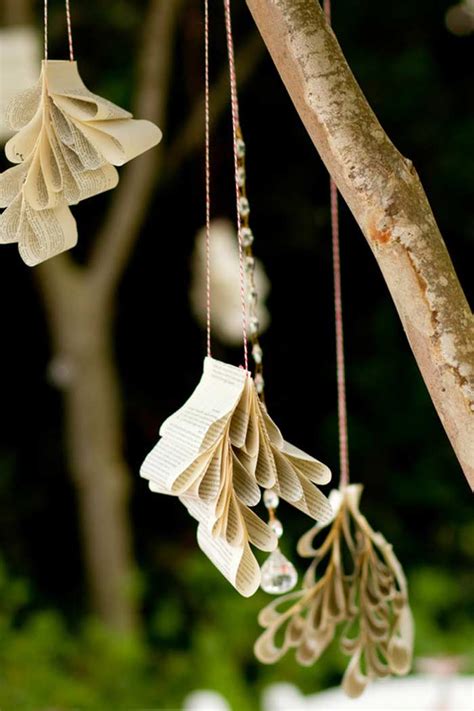 Having a celebrant perform your wedding ceremony has become very popular. 10 Wedding Ceremony Ideas That Won't Break Your Budget