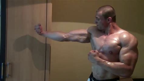Massive Bodybuilder Flexing Youtube