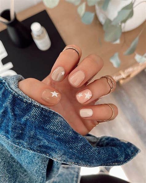 26 Neutral Nail Designs You Need To Try