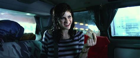 The folks living in newt, texas were well aware of a number of local alexandra daddario: Alexandra Daddario in Texas Chainsaw 3D - Horror Actresses ...