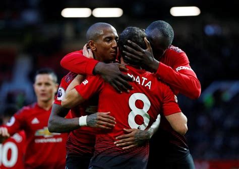 Arsenal are set to take on everton at home on saturday, 03 february 2018 at. Man Utd 4-1 Fulham AS IT HAPPENED: Romelu Lukaku scores ...