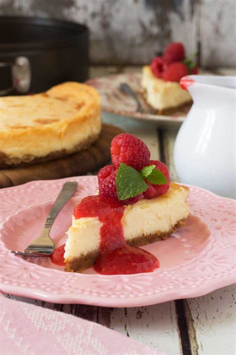 White Chocolate Baked Cheesecake With Raspberry Coulis Scrummy Lane