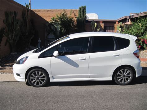 See the best used car deals » we did the research for you: 2012 Honda Fit - Pictures - CarGurus