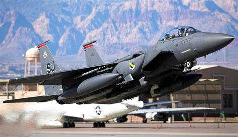 Evolusi sepuluh tahun siluman su 57. GAMBAR PESAWAT TERBANG: Jet tempur F-15 Eagle (Wallpaper 2)