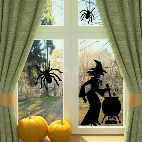 Spooky Halloween Windows Decoration Ideas The