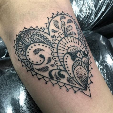 55 Traditional Paisley Tattoo Designs Tenderness