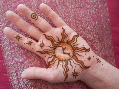 Sun And Moon Henna Tat Me Up And Ink Me Down Pinterest