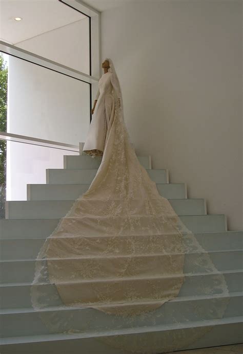 The Worlds Most Unusual Wedding Dresses Bellatory