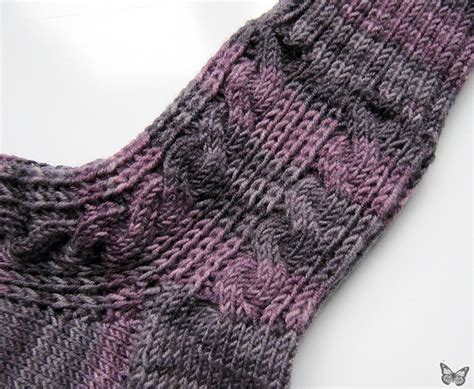 Beim stricken von socken wird immer mit dem bündchen begonnen. stricken Trachten-Socken | Weltenwanderer Blog