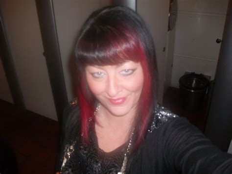 Bezianodoll From Sheffield Is A Local Milf Looking For A Sex Date