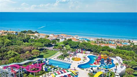 Wer spanien mal von einer anderen seite entdecken möchte, fährt in den nationalpark im südosten. Die Top 5 Hotels mit Aquapark - Wilde Wasserrutschen ...